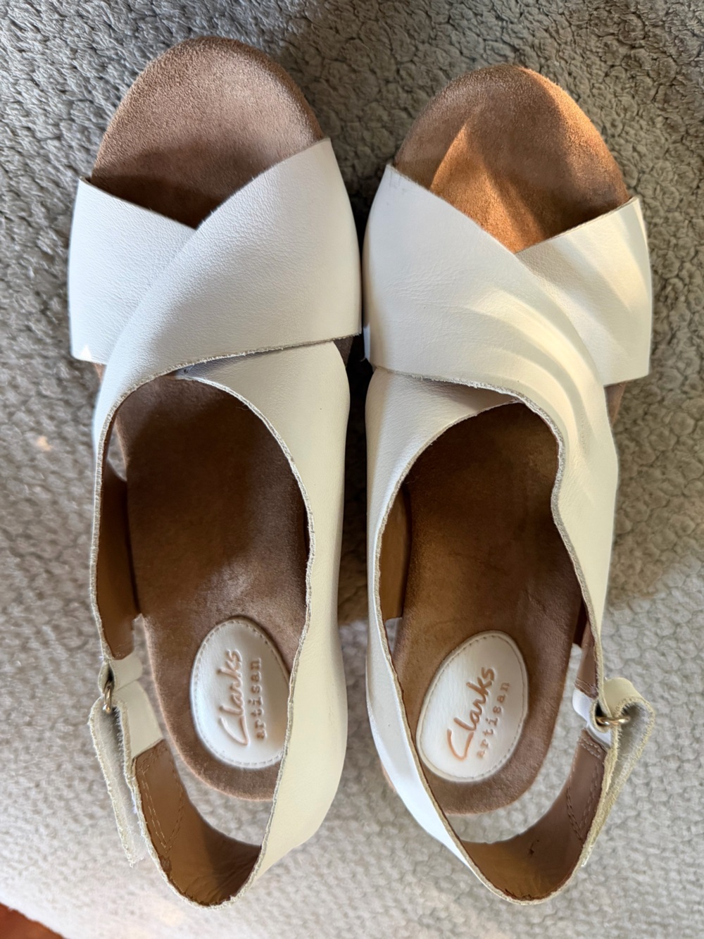 Clarks White Leather Crisscross wedges